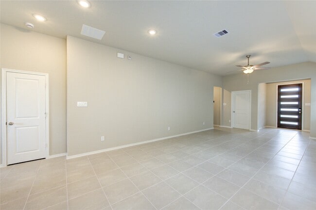 Building Photo - 203 Bright Vly Wy