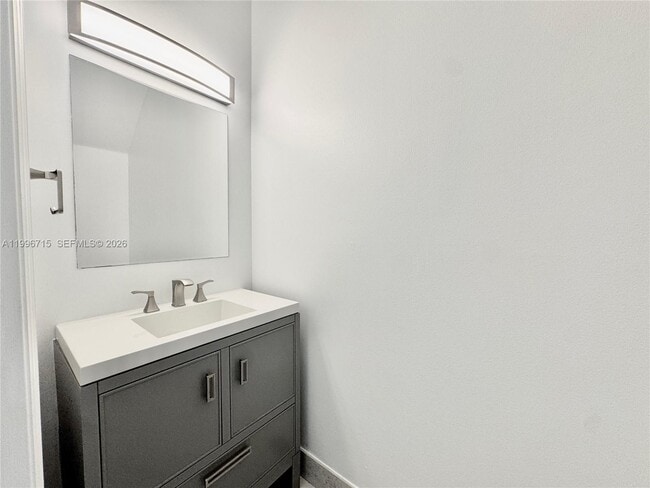 Building Photo - 1861 Salerno Cir