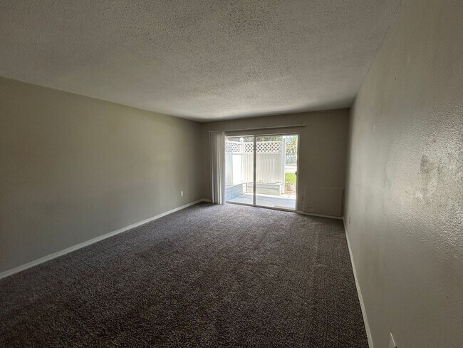 Building Photo - 1695 Lee Rd
