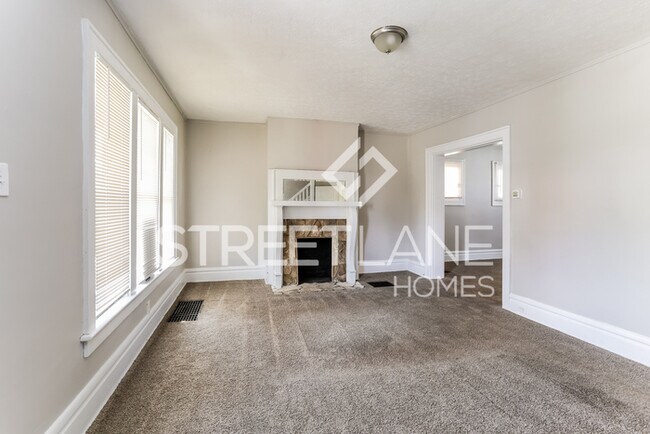 Building Photo - Charming 3 Bedroom in Columbus!