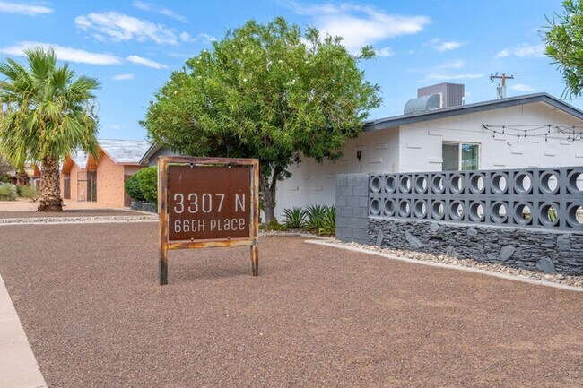 Building Photo - Fashion Square Apt1|SWVillage|Scottsdale|8...