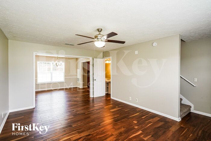 Building Photo - 8820 Cressent Glen Ct