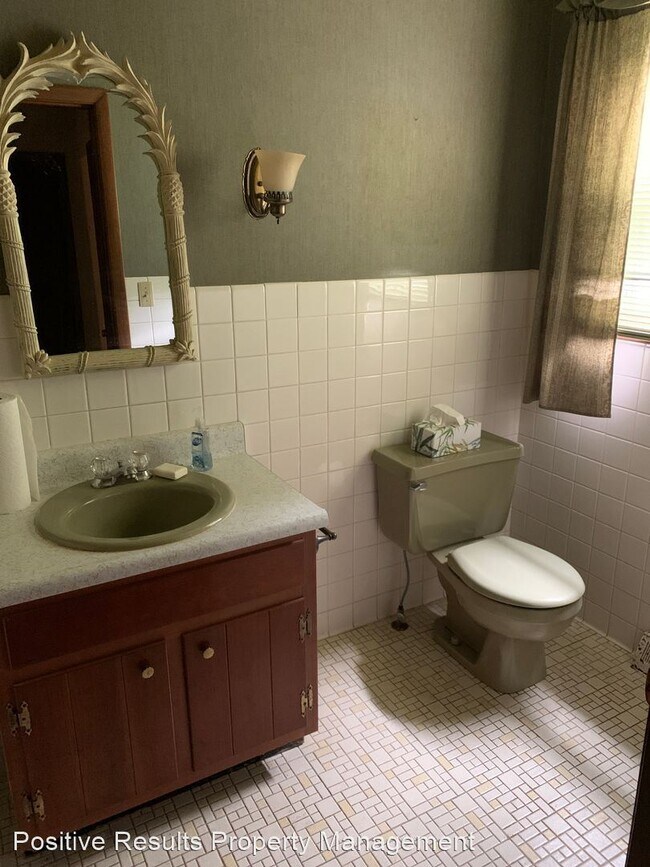Building Photo - 4 br, 2.5 bath House - 1612 Aragona