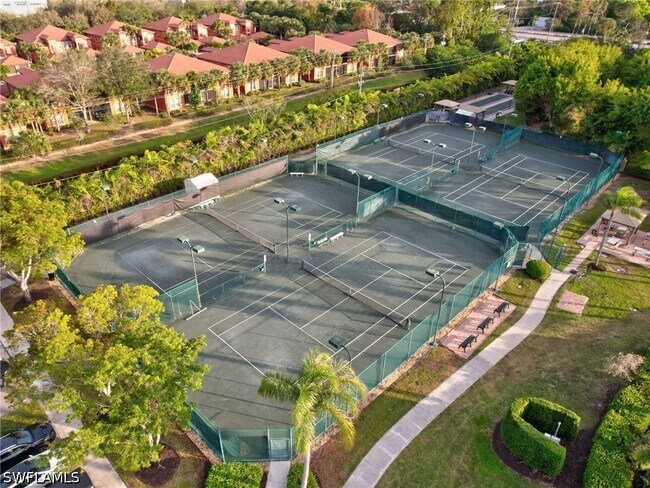 Building Photo - 6900 Huntington Lakes Cir