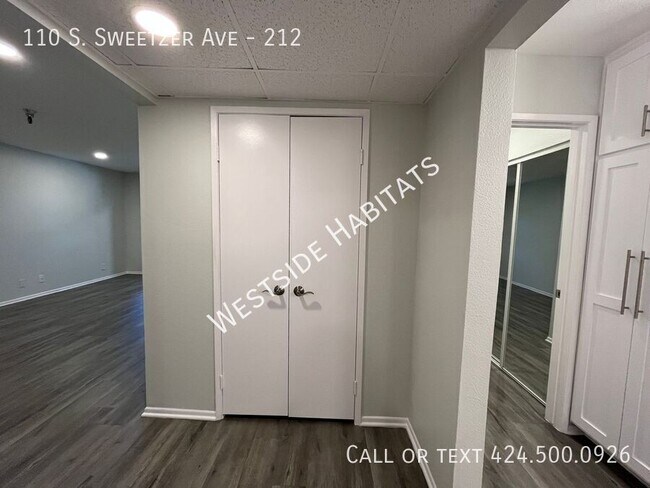 Building Photo - 110 Sweetzer Ave