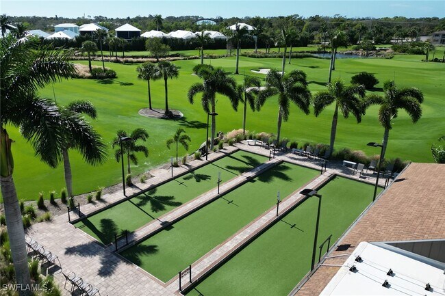 Building Photo - 216 Palm Dr