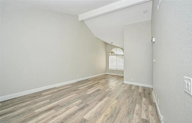 Building Photo - 6 Sandpiper Ln