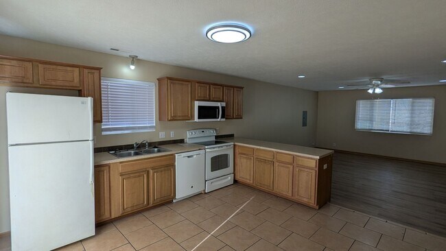 Building Photo - 3611 Ave G