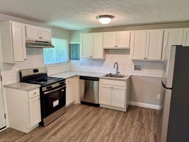 Building Photo - 4409 Primrose Ln