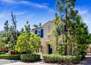 Building Photo - 907 Mira Lago Way