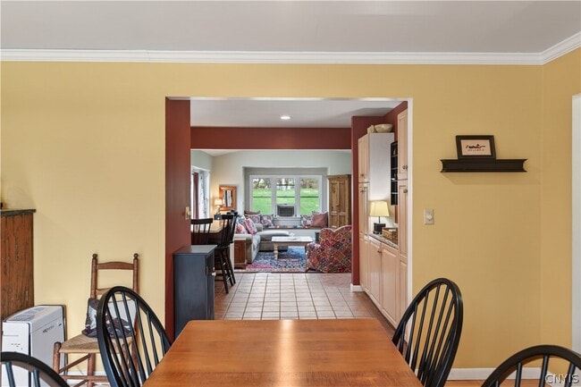 Building Photo - 3862 State St