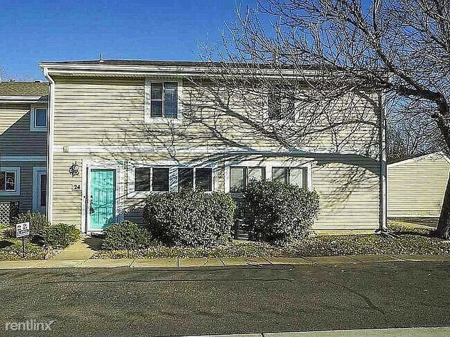 Primary Photo - 2 br, 1.5 bath Condo - 24 Chisholm Creek Dr