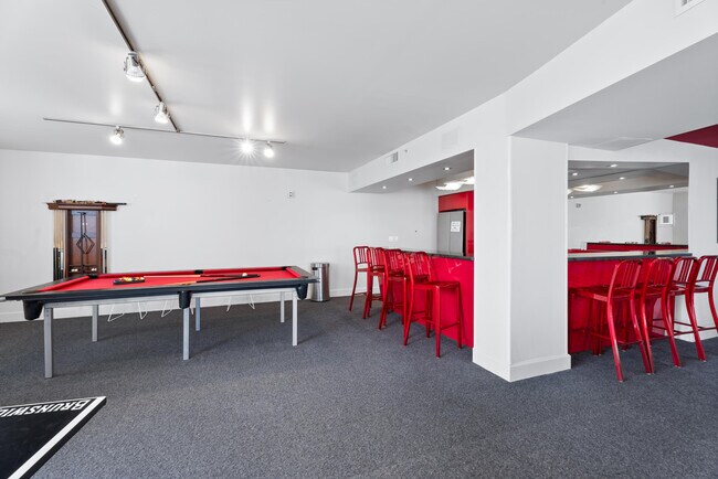 Building Photo - 1551 N Flagler Dr