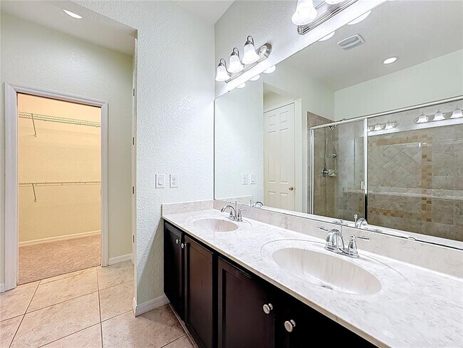 Building Photo - 8865 Della Scala Cir