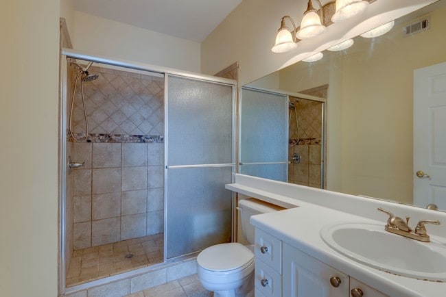 Building Photo - Condo in Hillmont of Green Hills