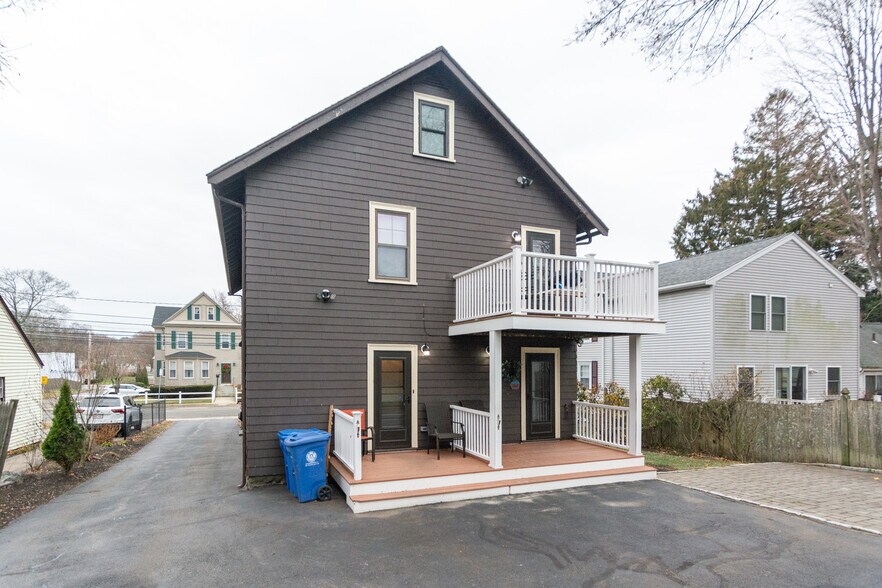 Building Photo - 39 Gould St