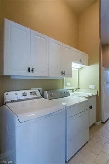 Building Photo - 27100 Flamingo Dr