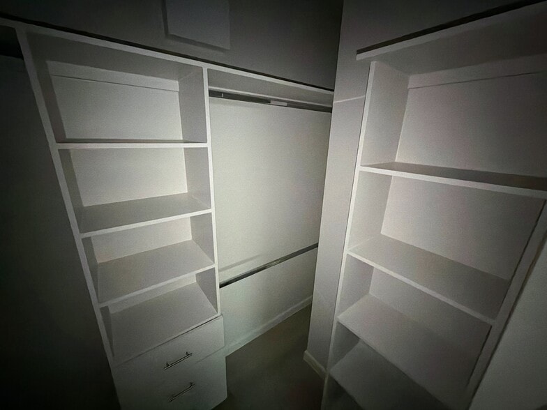 Building Photo - 3317 Duke Ave