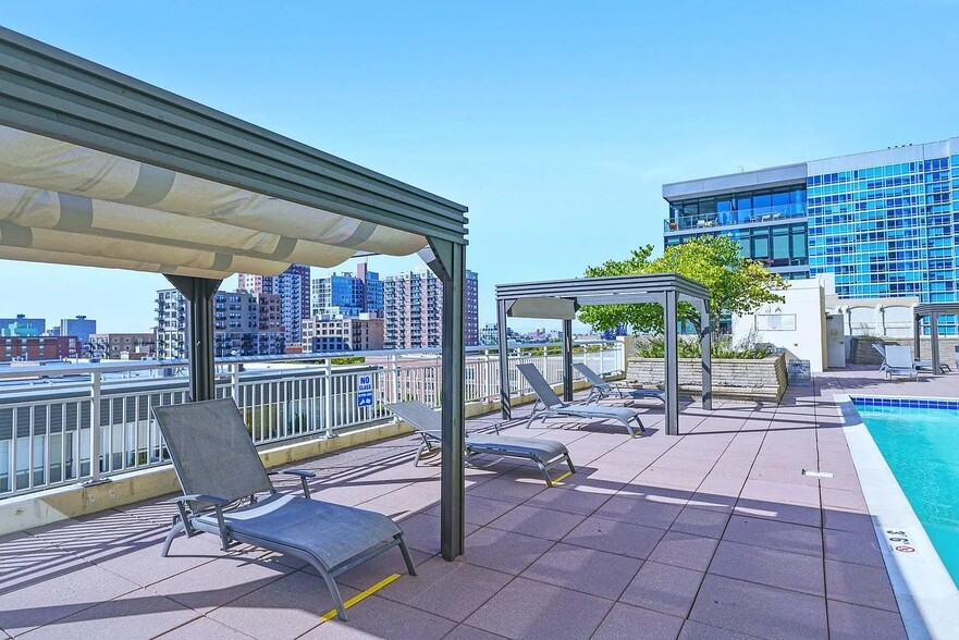 Cabanas by swimming pool - 1400 S Michigan Ave