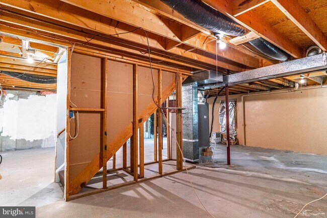 Building Photo - 121 Nottingham Ct