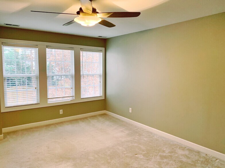 Building Photo - 2412 Horizon Hike Ct