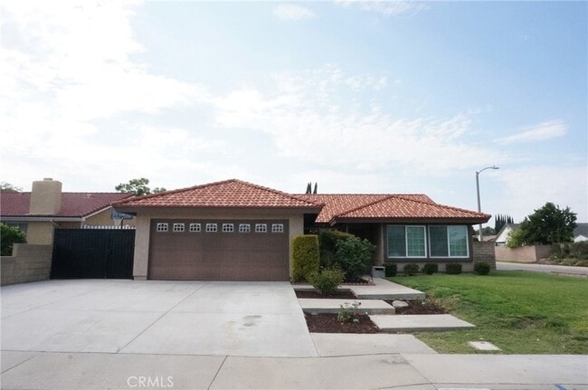 Primary Photo - 20417 Fuero Dr