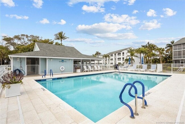 Building Photo - 1550 NE Ocean Blvd