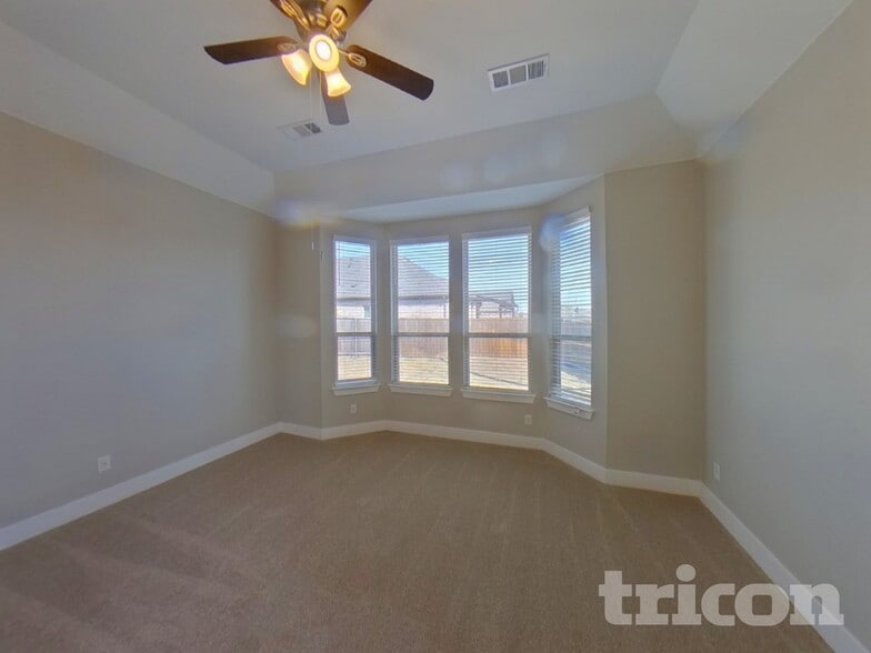 Building Photo - 1008 Faringdon Dr