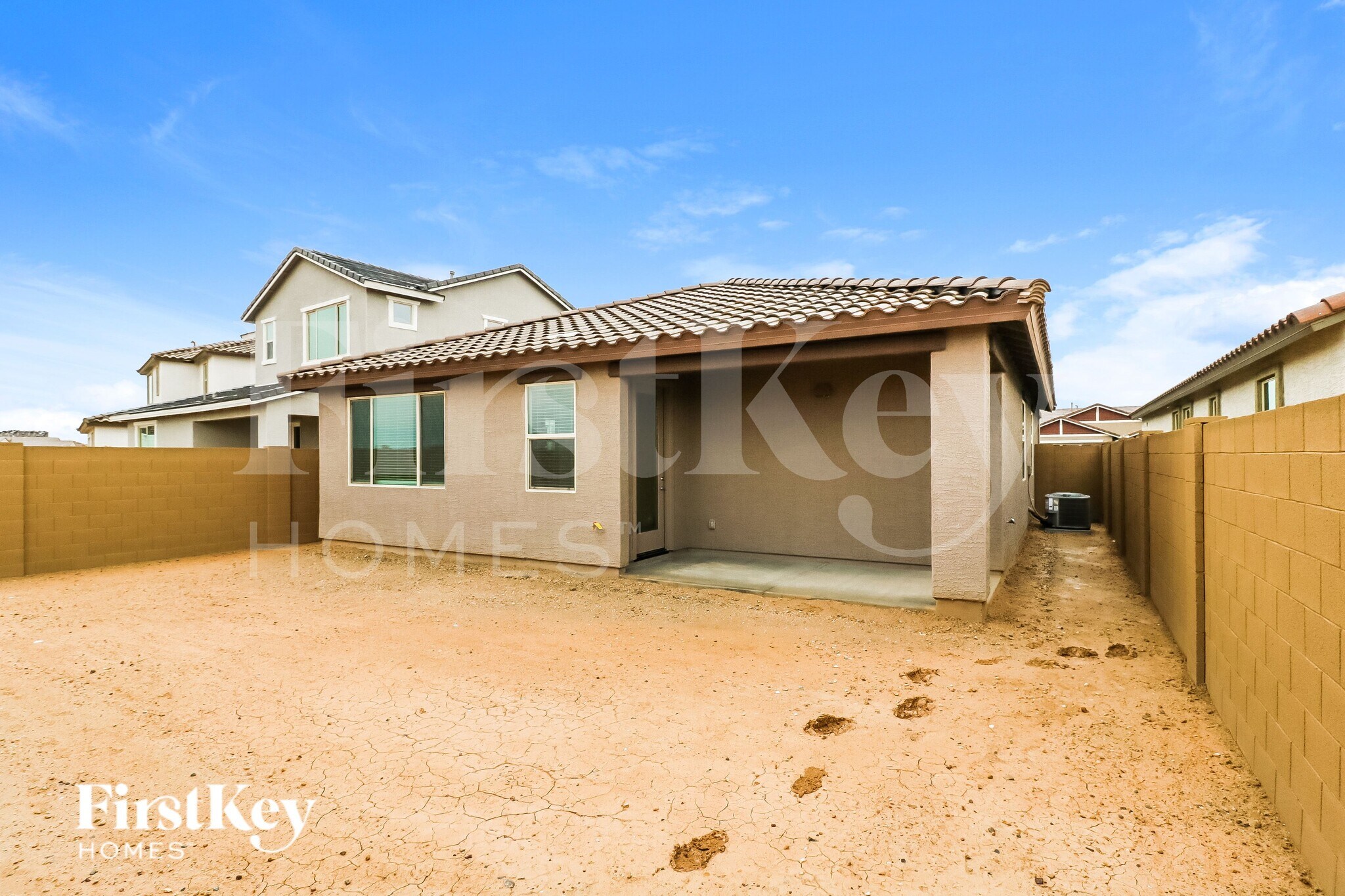 Building Photo - 12516 W Kaler Dr