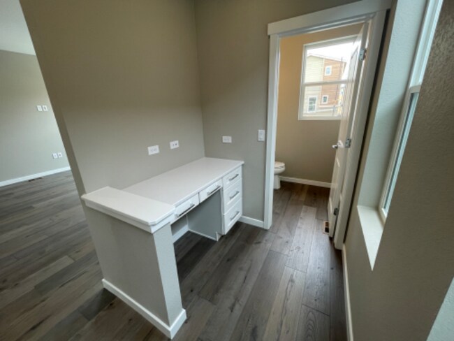 Building Photo - 6381 Rollick Dr