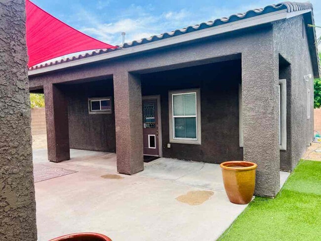 Building Photo - 8217 Fulton Ranch St