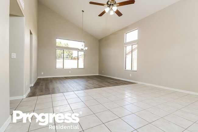 Building Photo - 10806 W Sands Dr