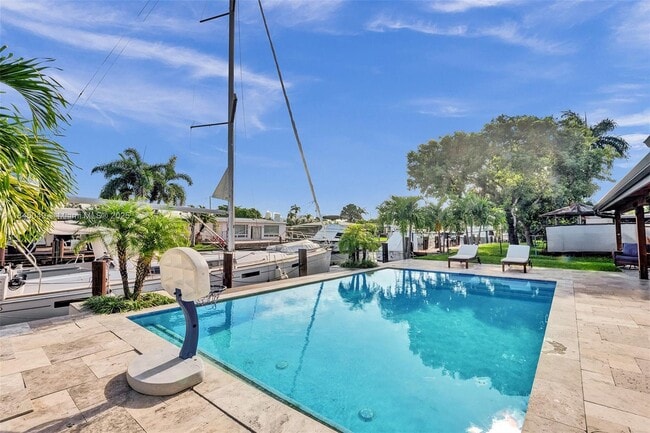 Building Photo - 1021 Guava Isle