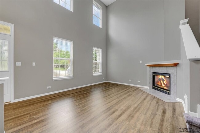 Building Photo - 2571 Hillsboro Blvd