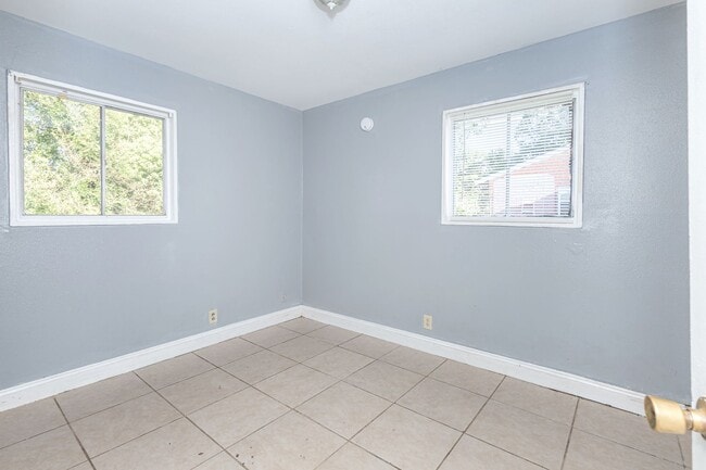 Building Photo - 3306 Whitmore St