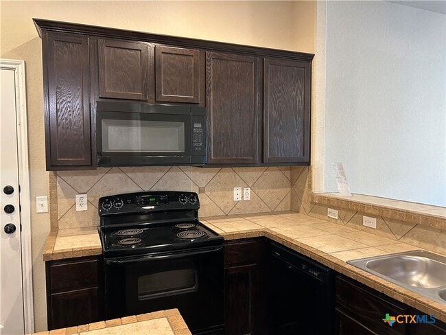 Building Photo - 298 Rosalie Dr