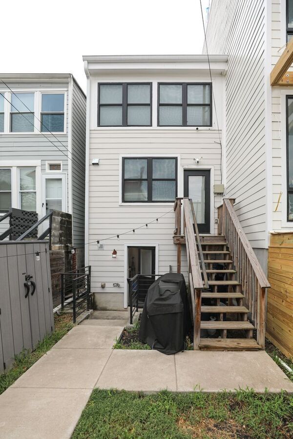 Building Photo - 2630 4th St NE