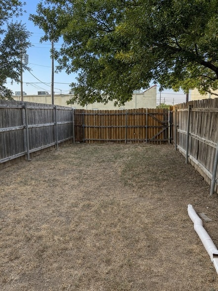 Building Photo - 4011 Preferred Pl