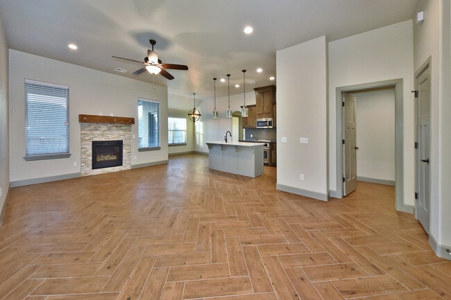 Building Photo - Home in Deer Creek Schools + 4 Bedrooms + 3 car Garage + The Grove Addition