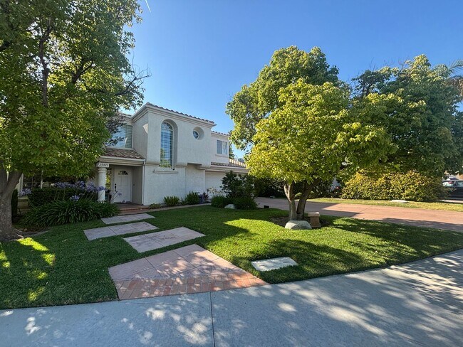 Building Photo - Beautiful 3-Bedroom Home with Solar and a Large Yard in Stevenson Ranch