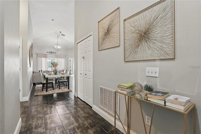 Building Photo - 634 Chadbury Way