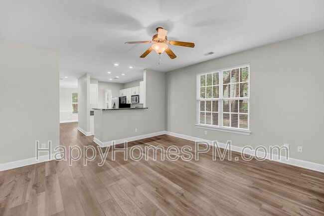 Building Photo - 2932 Sugarberry Ln