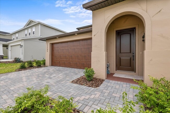 Building Photo - 12195 Stirrup Dr