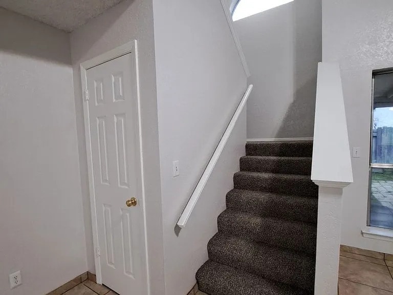 Building Photo - 4109 W Cornell Ave