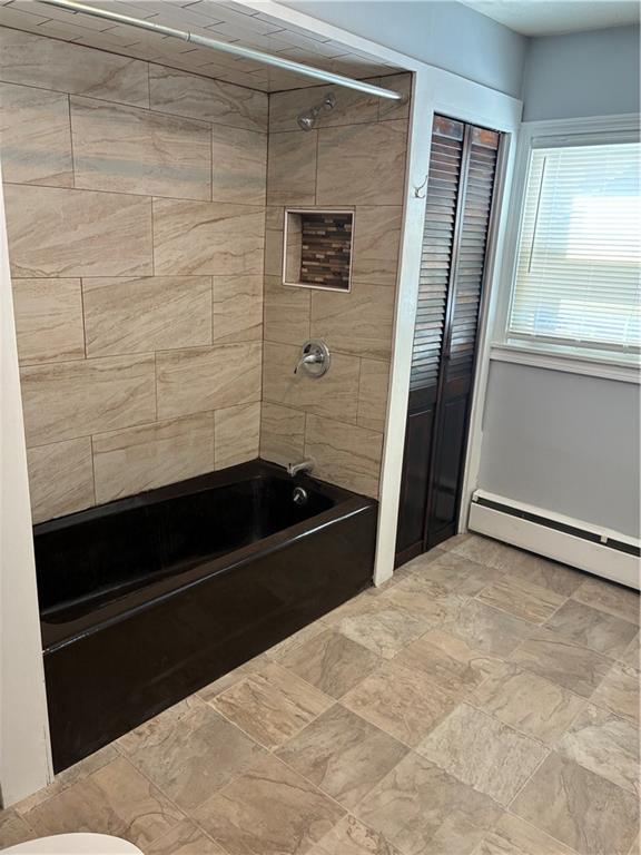 Building Photo - 1034 Victory Hwy