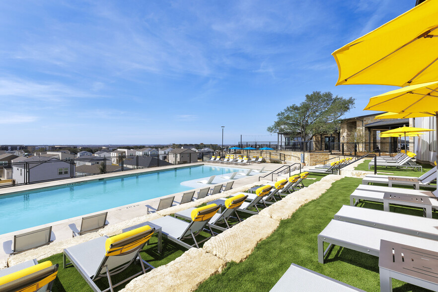 Building Photo - Los Cielos at Brooks Luxury Rentals