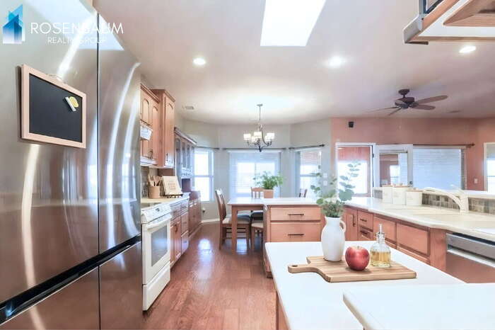 Building Photo - 15310 S Kline Pl