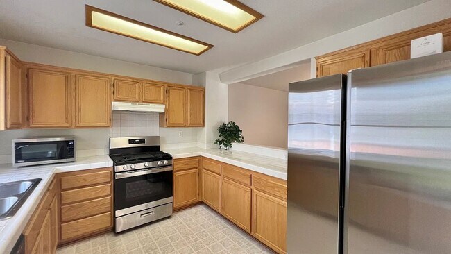 Building Photo - 10206 Wateridge Cir