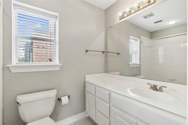 Building Photo - 2704 Welborn St