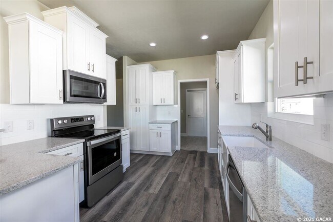 Building Photo - 1689 SW 71st CIR